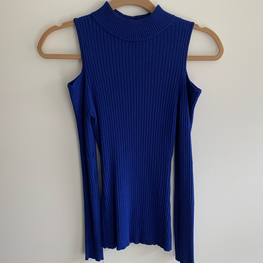 SAY WHAT? Cold shoulder top